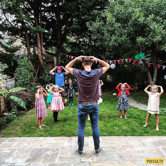 Каково это воспитывать четырех дочерей (26 фото) Каково это воспитывать четырех дочерей (26 фото)