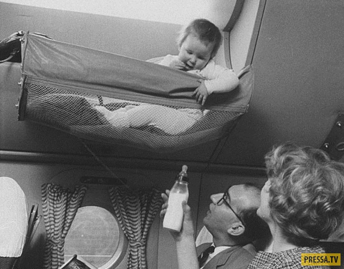 Это интересно! Как перевозили детей в самолётах в 50-е годы (3 фото)