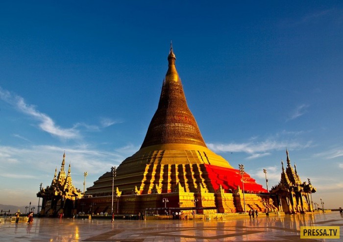 Огромная незаселенная столица Мьянмы (8 фото)