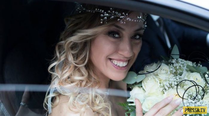 40-летняя итальянка вышла замуж за саму себя и отпраздновала пышную свадьбу (6 фото)