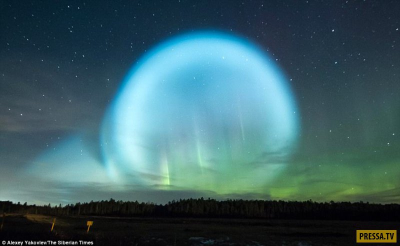 НЛО или ядерные испытания: огромный светящийся шар над Сибирью переполошил Россию (9 фото)