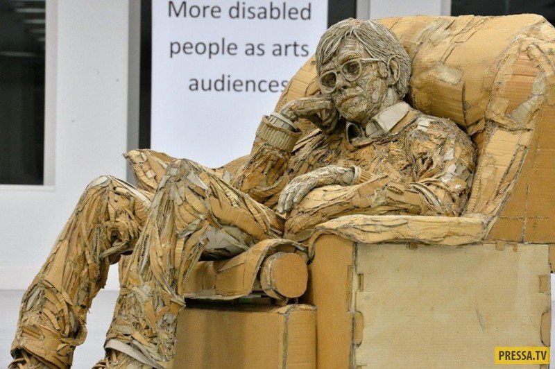 Удивительное творчество: Скульптуры из картонных коробок (15 фото)