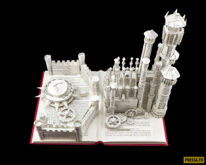 Художник создает экспонаты «Игры престолов» из книг Джорджа Мартина (6 фото)