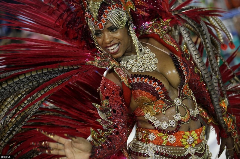 Величайшее шоу на Земле - карнавал в Рио-де-Жанейро