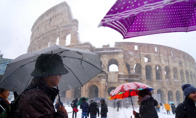 Небывалый снегопад в Риме