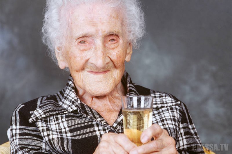 Жанна Кальман прожила 122 года, пила, курила...