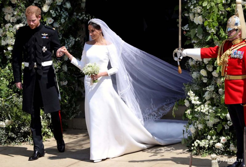 Сколько стоит свадебное платье Меган Маркл