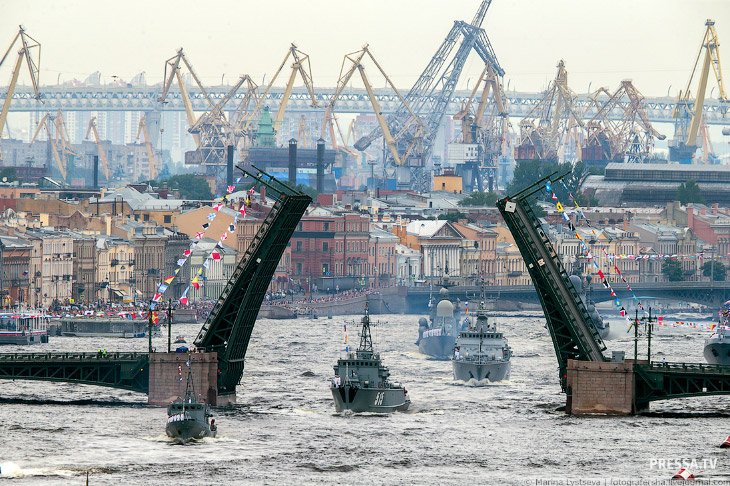 Репетиция военно-морского парада в Санкт-Петербурге (2018)