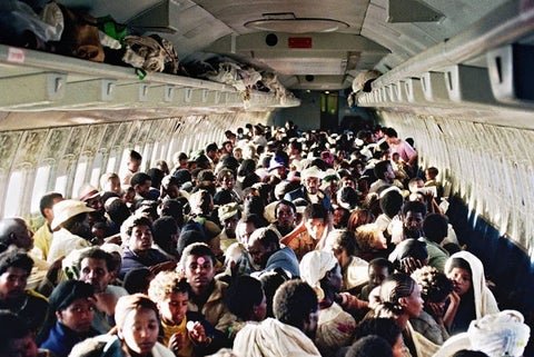 Рекорд по количеству пассажиров на борту самолета