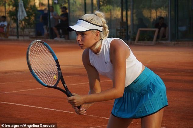 Теннисистка продаёт откровенные фото, чтобы продолжить занятия спортом