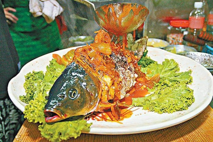 Живое и мертвое: ужасное блюдо "Рыба Инь и Ян"