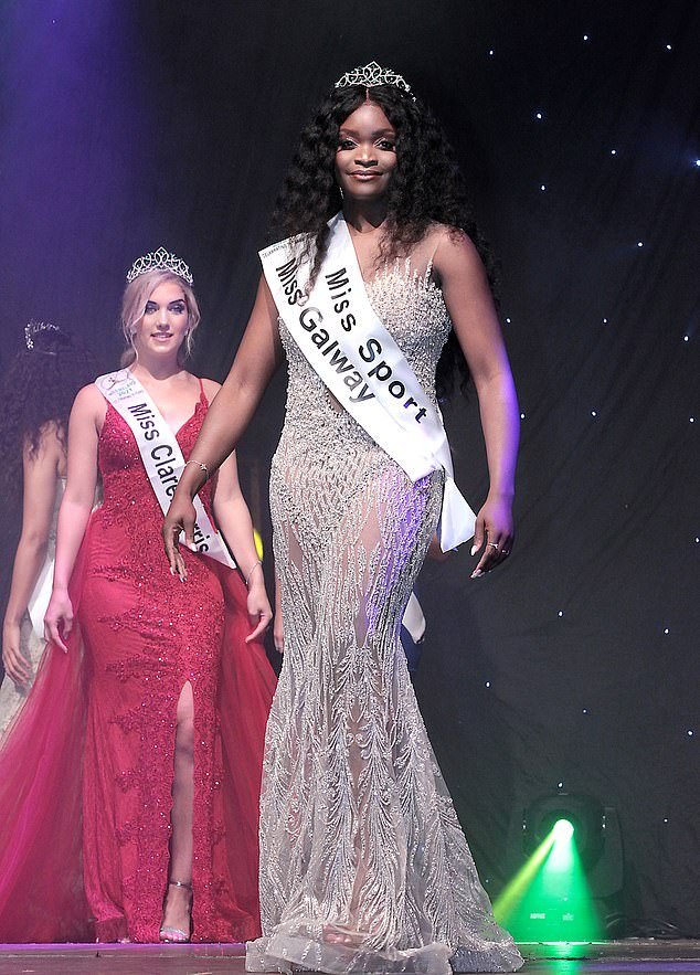 Чернокожая девушка стала "Мисс Ирландия" впервые за 74-летнюю историю конкурса
