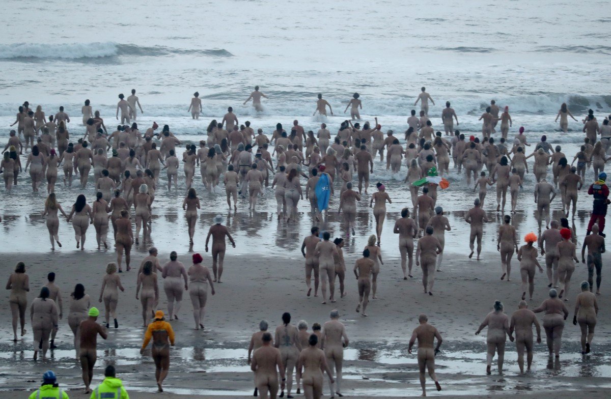 где есть пляжи с голыми людьми фото 39