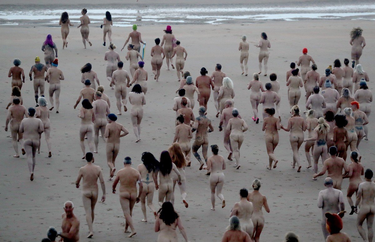 где есть пляжи с голыми людьми фото 23