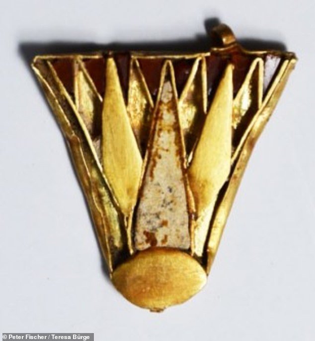 Золотые украшения эпохи Нефертити найдены на Кипре