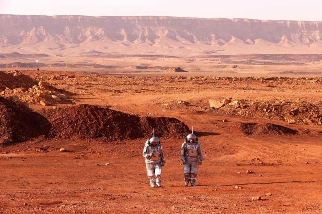 Люди, попав на Марс, быстро постареют и могут стать каннибалами