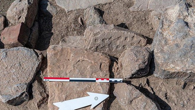 Археологи обнаружили в Омане каменную настольную игру, возрастом 4000 лет