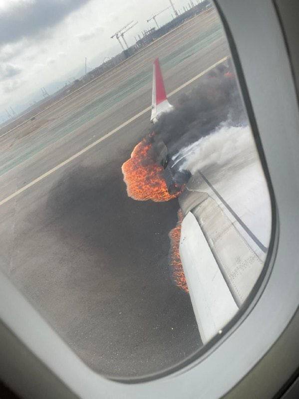 В аэропорту Перу Airbus A320 столкнулся с пожарной машиной